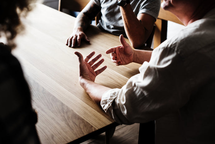 Beyond Shrugged Shoulders: how to write gestures effectively